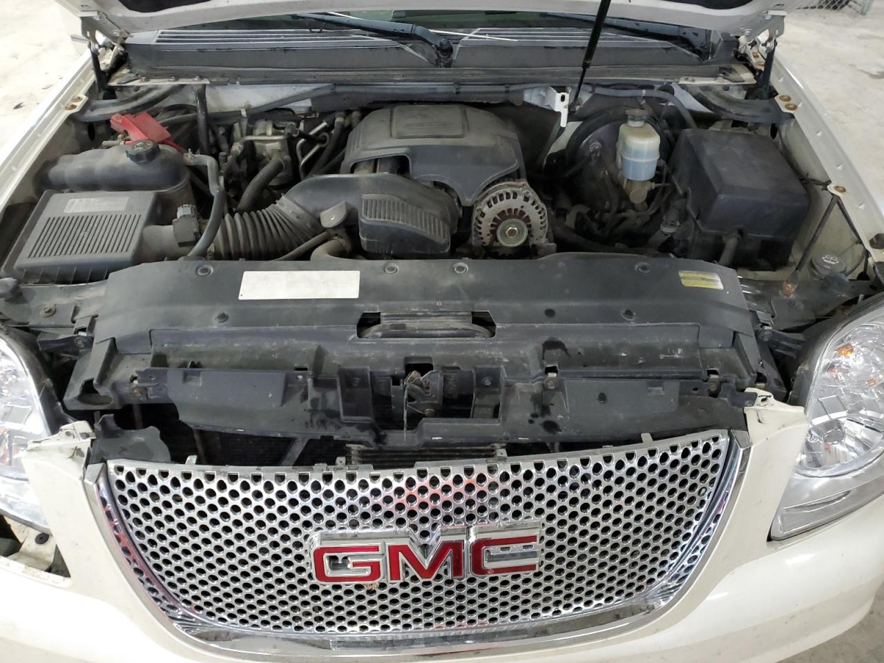2010 GMC Yukon VIN 1GKUKMEF1AR276429 Copart auction photo, front end damage thumbnail 12