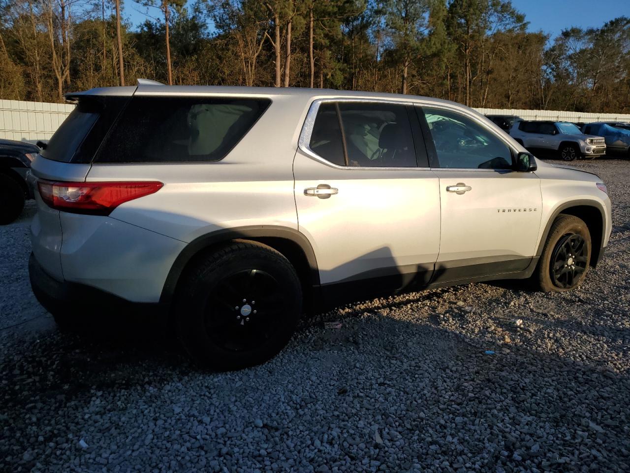 2020 Chevrolet Traverse VIN 1GNERFKW0LJ154309 Copart auction photo, side damage thumbnail 3