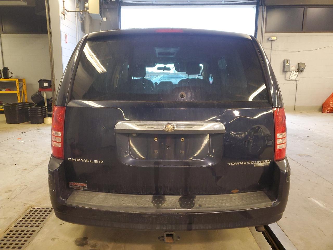 2010 Chrysler Town & Country VIN 2A4RR5D19AR143043 Copart auction photo, front end / minor dent/scratches damage thumbnail 6