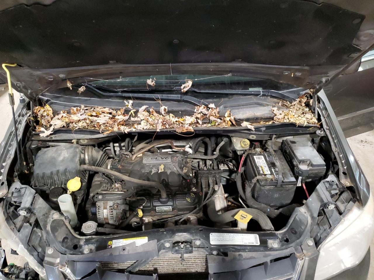 2010 Chrysler Town & Country VIN 2A4RR8D18AR405748 Copart auction photo, front end / minor dent/scratches damage thumbnail 12