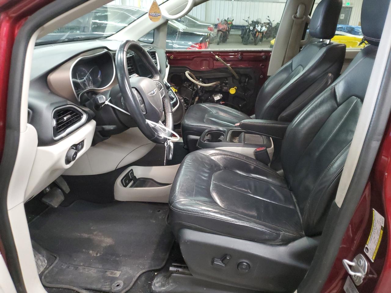 2017 Chrysler Pacifica VIN 2C4RC1BG7HR752181 Copart auction photo, all over / hail damage thumbnail 7