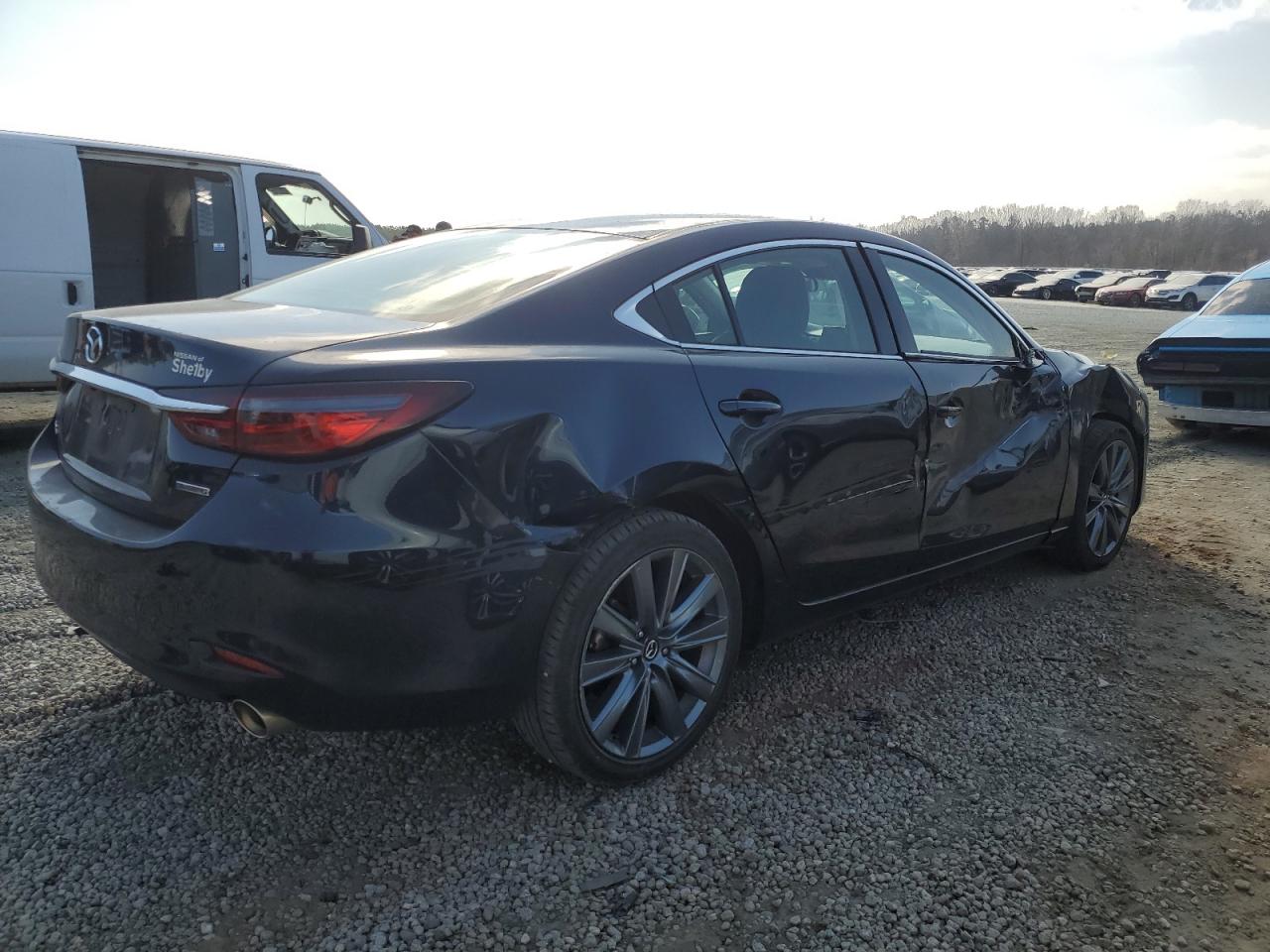 2019 Mazda 6 VIN JM1GL1VM1K1500897 Copart auction photo, side / rear end damage thumbnail 3