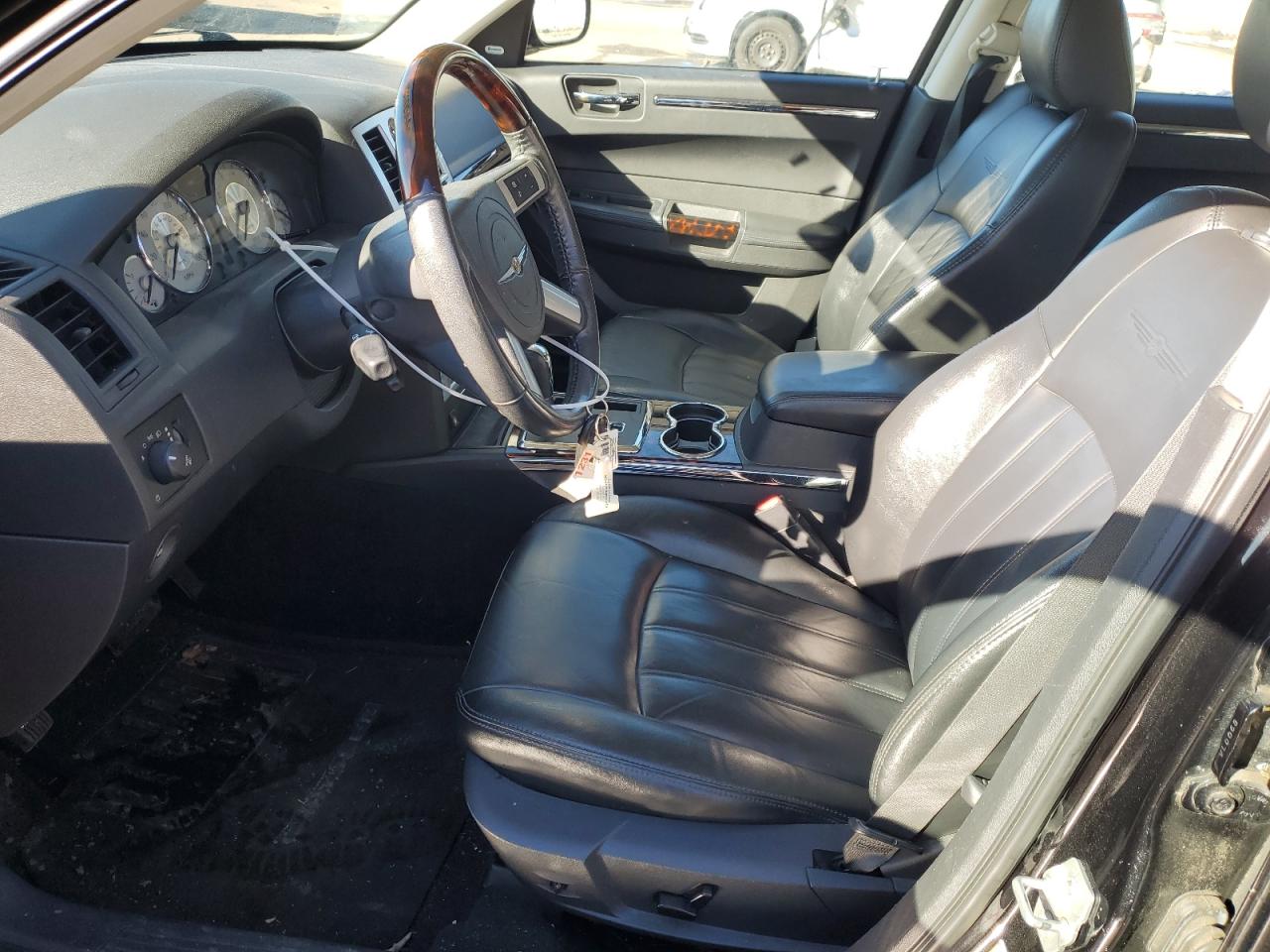 2009 Chrysler 300 VIN 2C3KA63TX9H629406 Copart auction photo, front end / minor dent/scratches damage thumbnail 7
