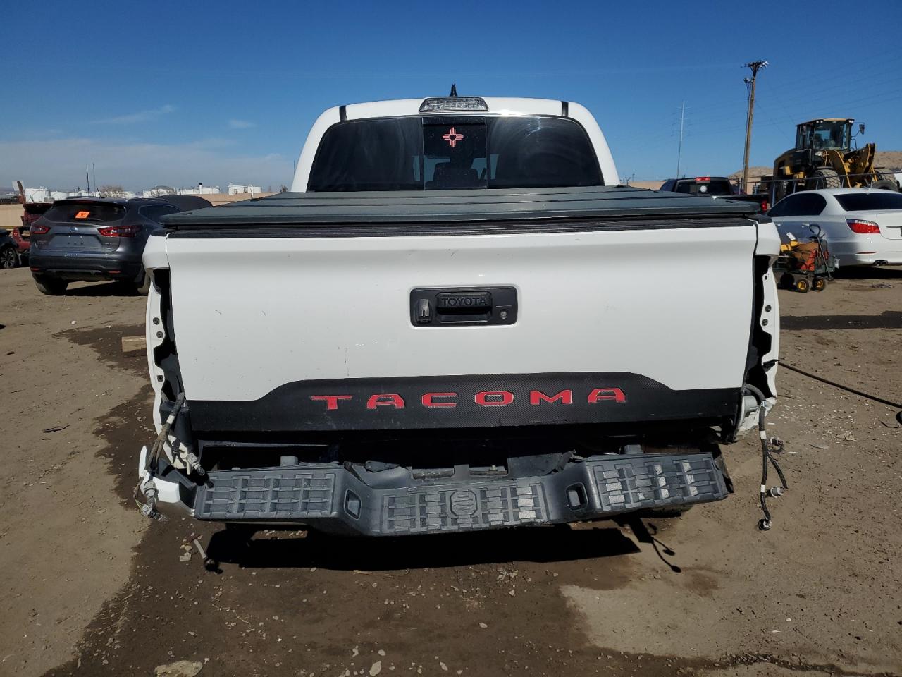 2018 Toyota Tacoma VIN 5TFCZ5AN2JX131188 Copart auction photo, rear end / front end damage thumbnail 6