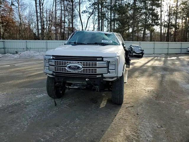 2019 Ford F350 VIN 1FT8W3BT8KEG43535 Copart auction photo, all over damage thumbnail 10