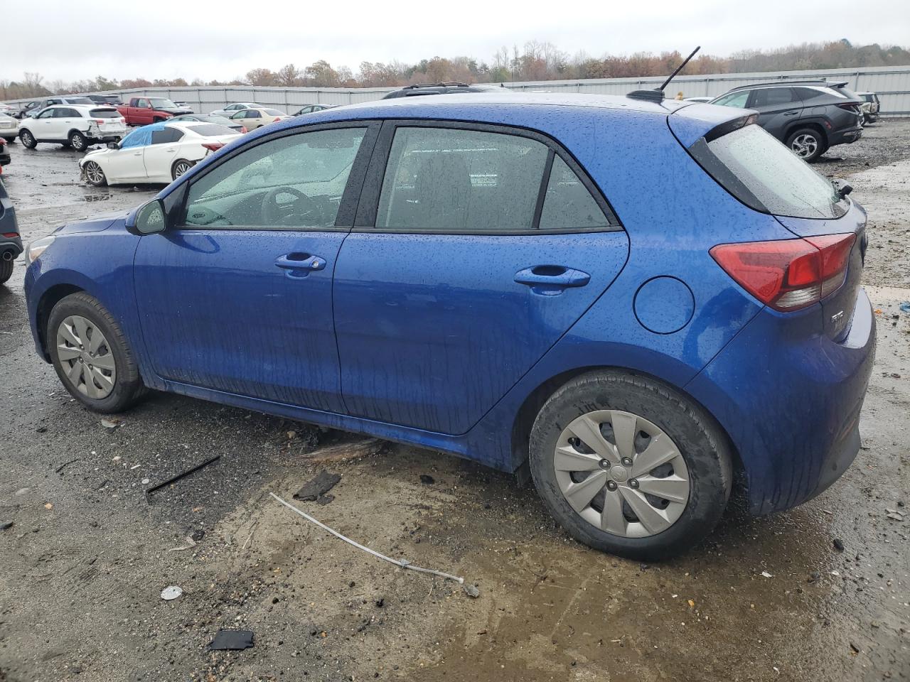 2020 KIA Rio VIN 3KPA25AD2LE317013 Copart auction photo, side / rear end damage thumbnail 2
