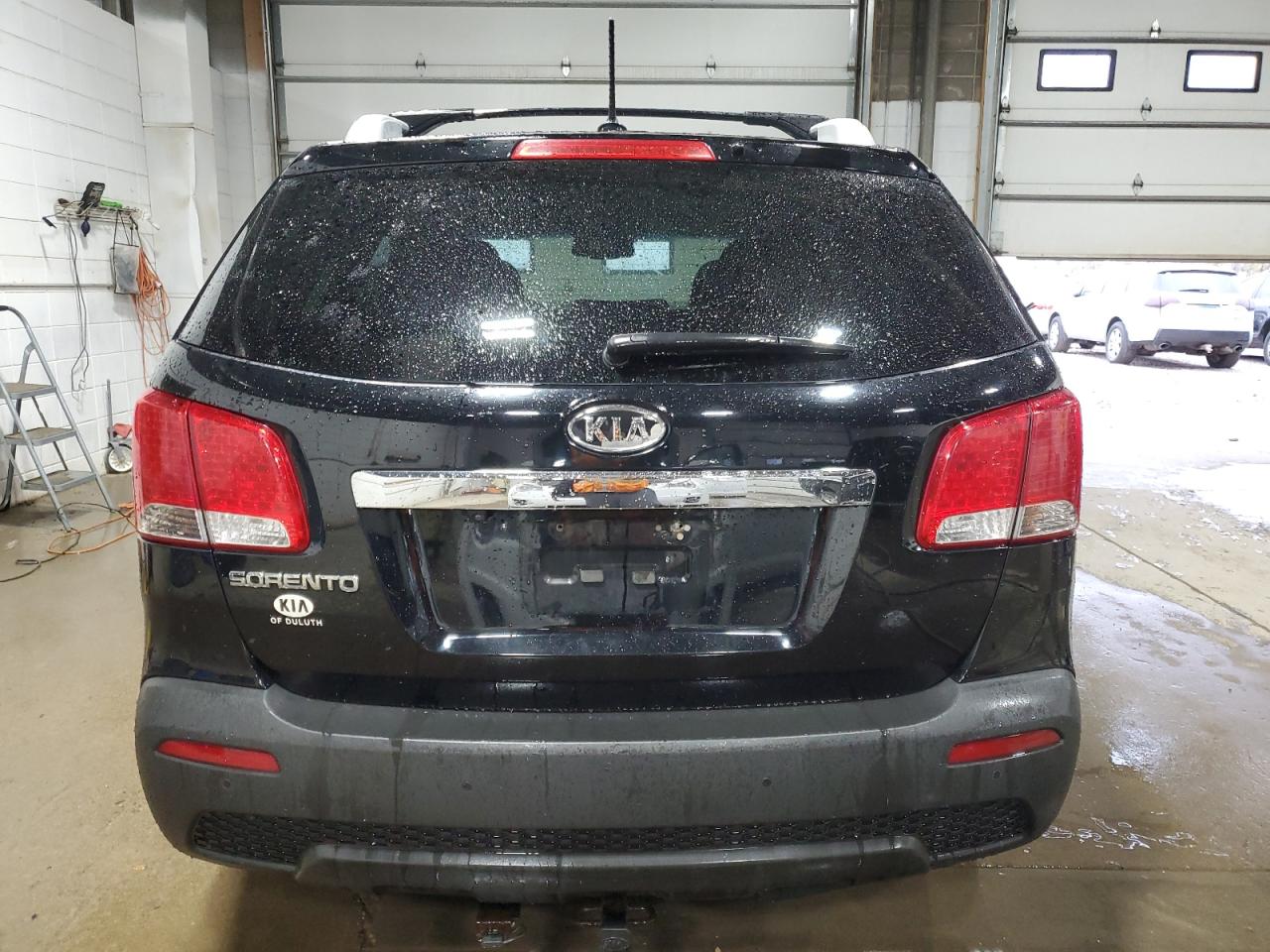 2011 KIA Sorento VIN 5XYKTDA11BG186692 Copart auction photo, front end damage thumbnail 6