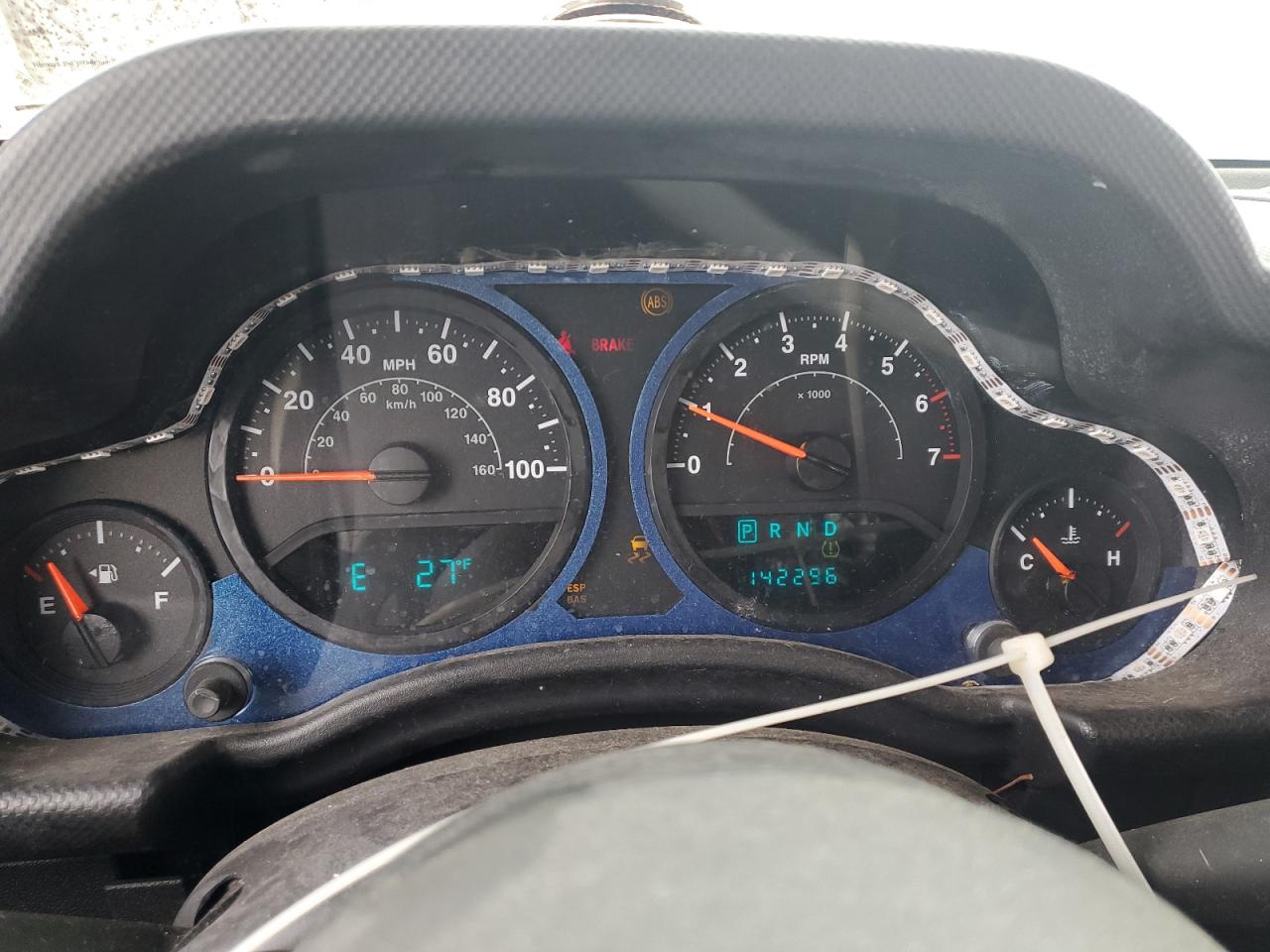 2008 Jeep Wrangler VIN 1J4FA241X8L633552 Copart auction photo, all over damage thumbnail 9