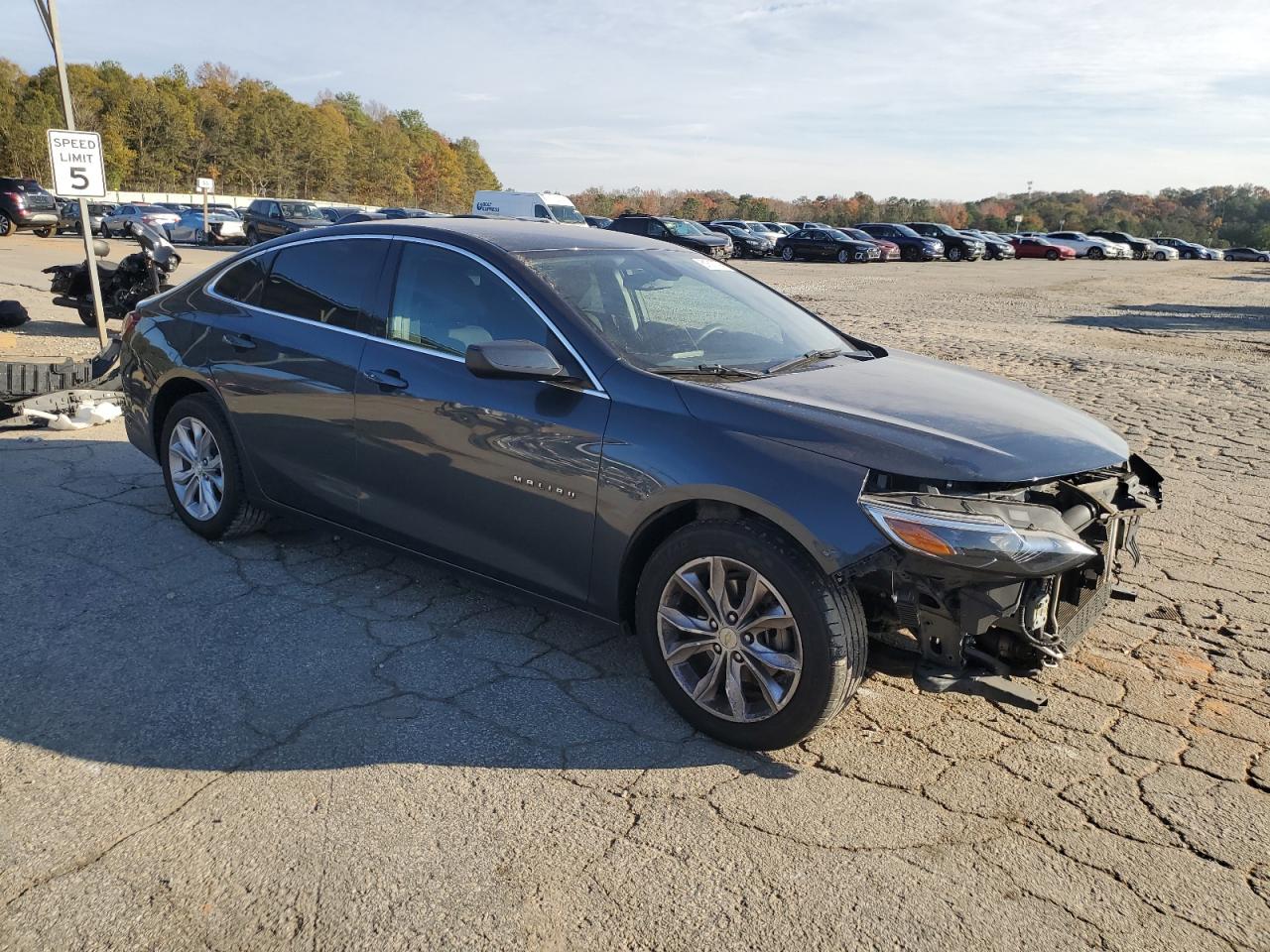 2019 Chevrolet Malibu VIN 1G1ZD5ST2KF157828 Copart auction photo, front end damage thumbnail 4