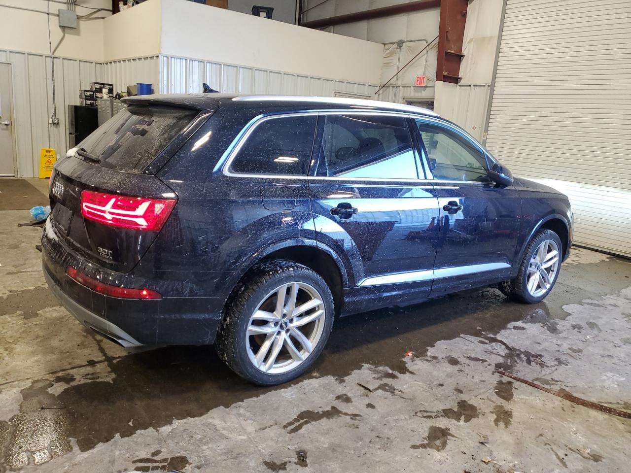 2018 Audi Q7 VIN WA1VAAF71JD006326 Copart auction photo, front end / minor dent/scratches damage thumbnail 3