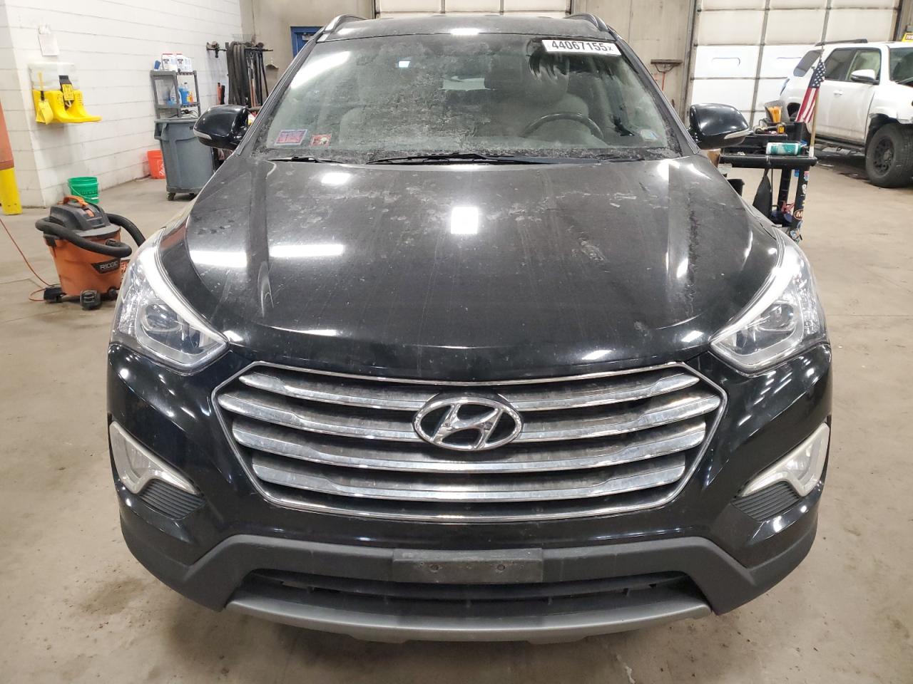 2014 Hyundai Santa Fe VIN KM8SNDHF4EU043911 Copart auction photo, minor dent/scratches damage thumbnail 5