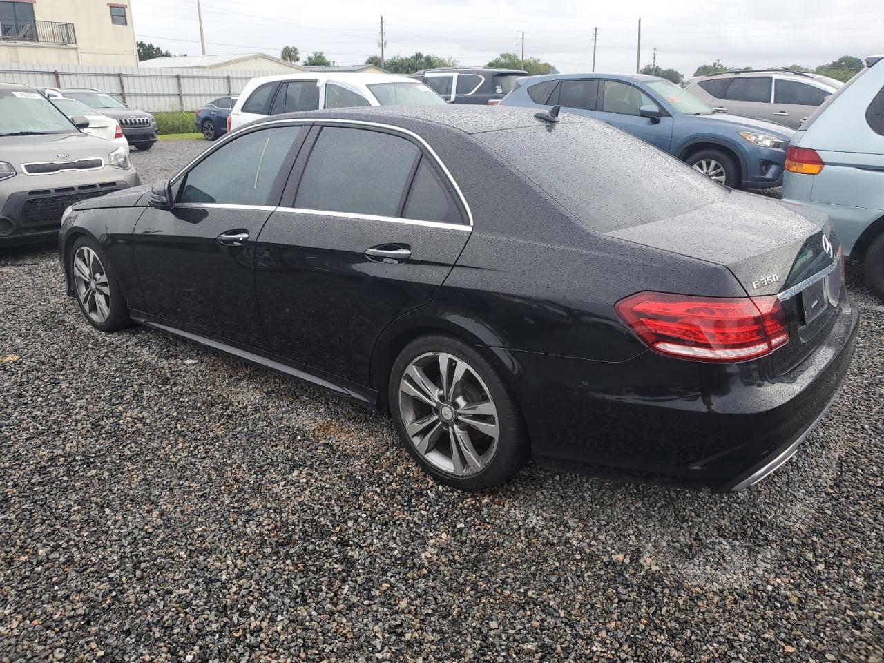 2016 Mercedes-Benz E-klasse VIN WDDHF5KBXGB240805 Copart auction photo, water/flood damage thumbnail 2