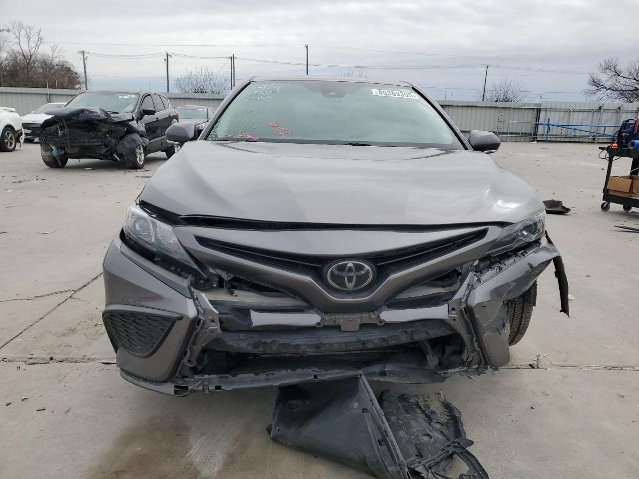2022 Toyota Camry VIN 4T1G11AK6NU652084 Copart auction photo, front end damage thumbnail 5