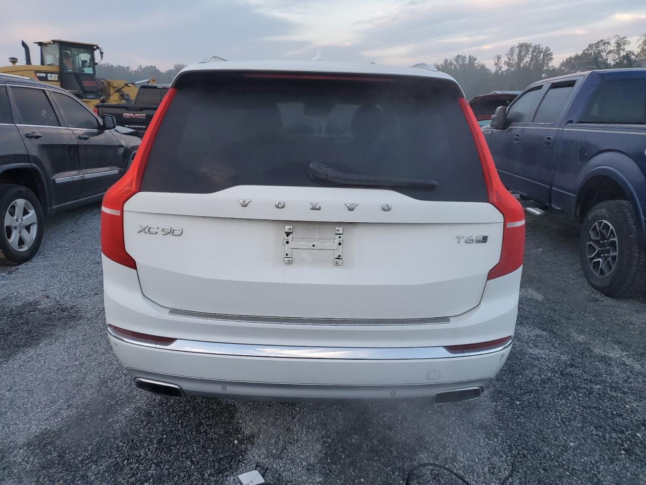 2020 Volvo XC90 VIN YV4A22PL4L1619951 Copart auction photo, front end damage thumbnail 6