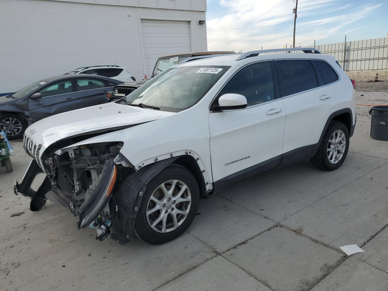 2015 Jeep Grand Cherokee VIN 1C4PJLCB3FW655513