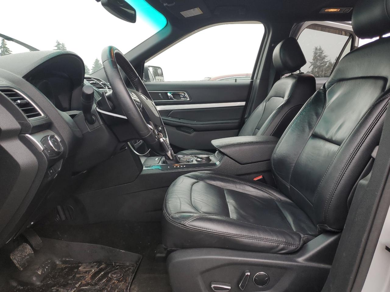 2016 Ford Explorer VIN 1FM5K8D82GGA39152 Copart auction photo, front end / side damage thumbnail 7
