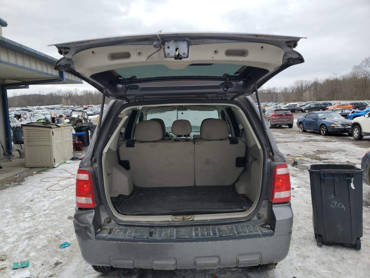 2010 Ford Escape VIN 1FMCU9D73AKC28072 Copart auction photo, front end / side damage thumbnail 6