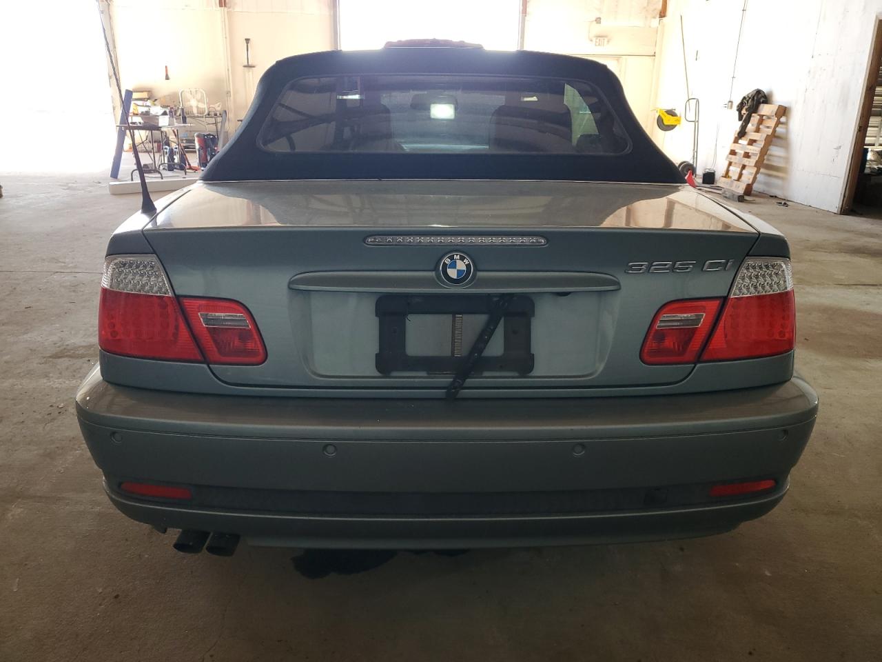 2004 BMW 3er VIN WBABW33424PG98566 Copart auction photo, front end damage thumbnail 6