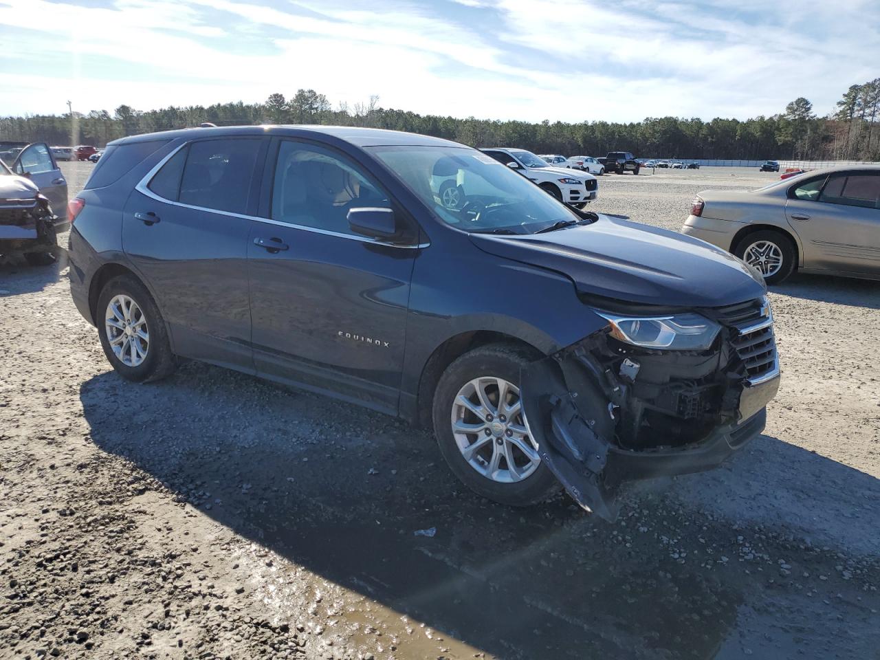 2018 Chevrolet Equinox VIN 3GNAXJEV1JS512944 Copart auction photo, front end / side damage thumbnail 4