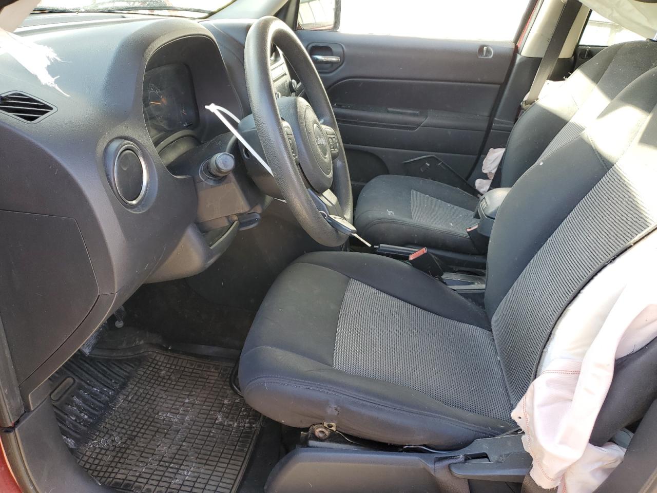 2015 Jeep Liberty (Patriot) VIN 1C4NJPBB4FD274717 Copart auction photo, side damage thumbnail 7