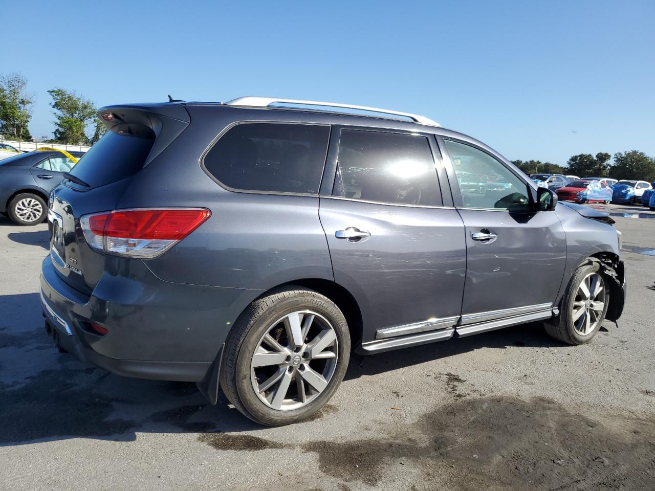 2014 Nissan Pathfinder VIN 5N1AR2MM8EC601029 Copart auction photo, front end damage thumbnail 3