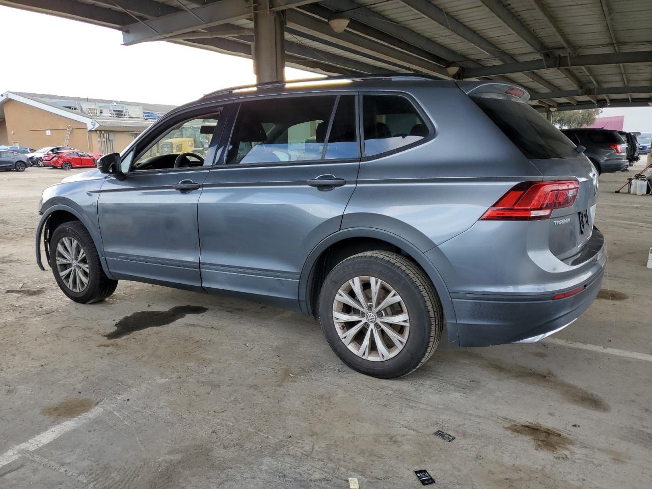 2019 Volkswagen Tiguan VIN 3VV1B7AX3KM174584 Copart auction photo, front end / rear end damage thumbnail 2