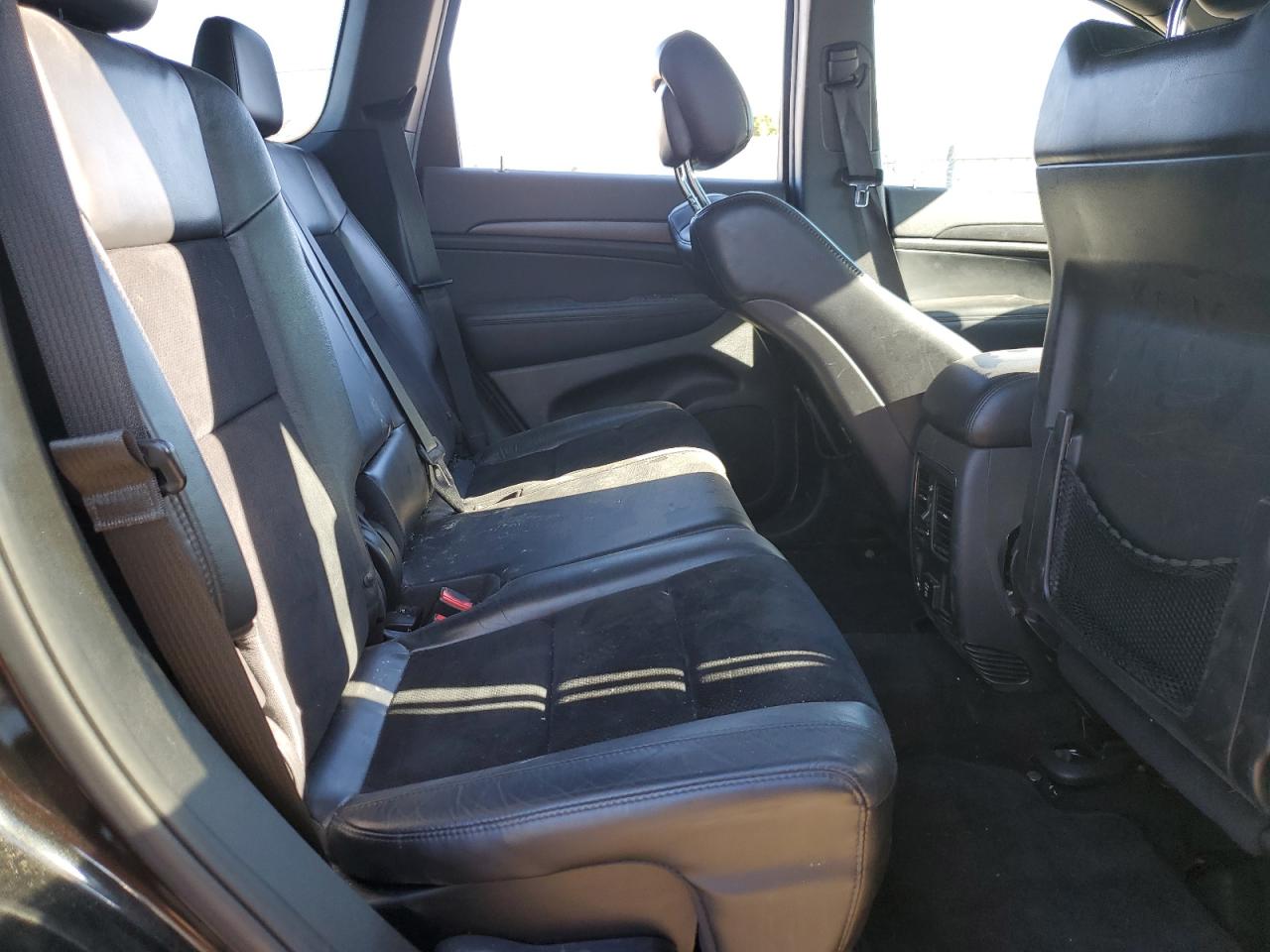 2015 Jeep Grand Cherokee VIN 1C4RJFAG6FC747046 Copart auction photo, vandalism damage thumbnail 11