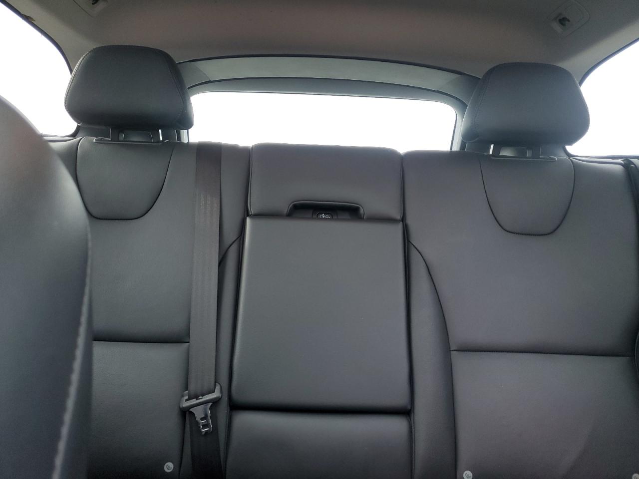 2016 Volvo XC60 VIN YV449MDK2G2799222 Copart auction photo, front end / minor dent/scratches damage thumbnail 10