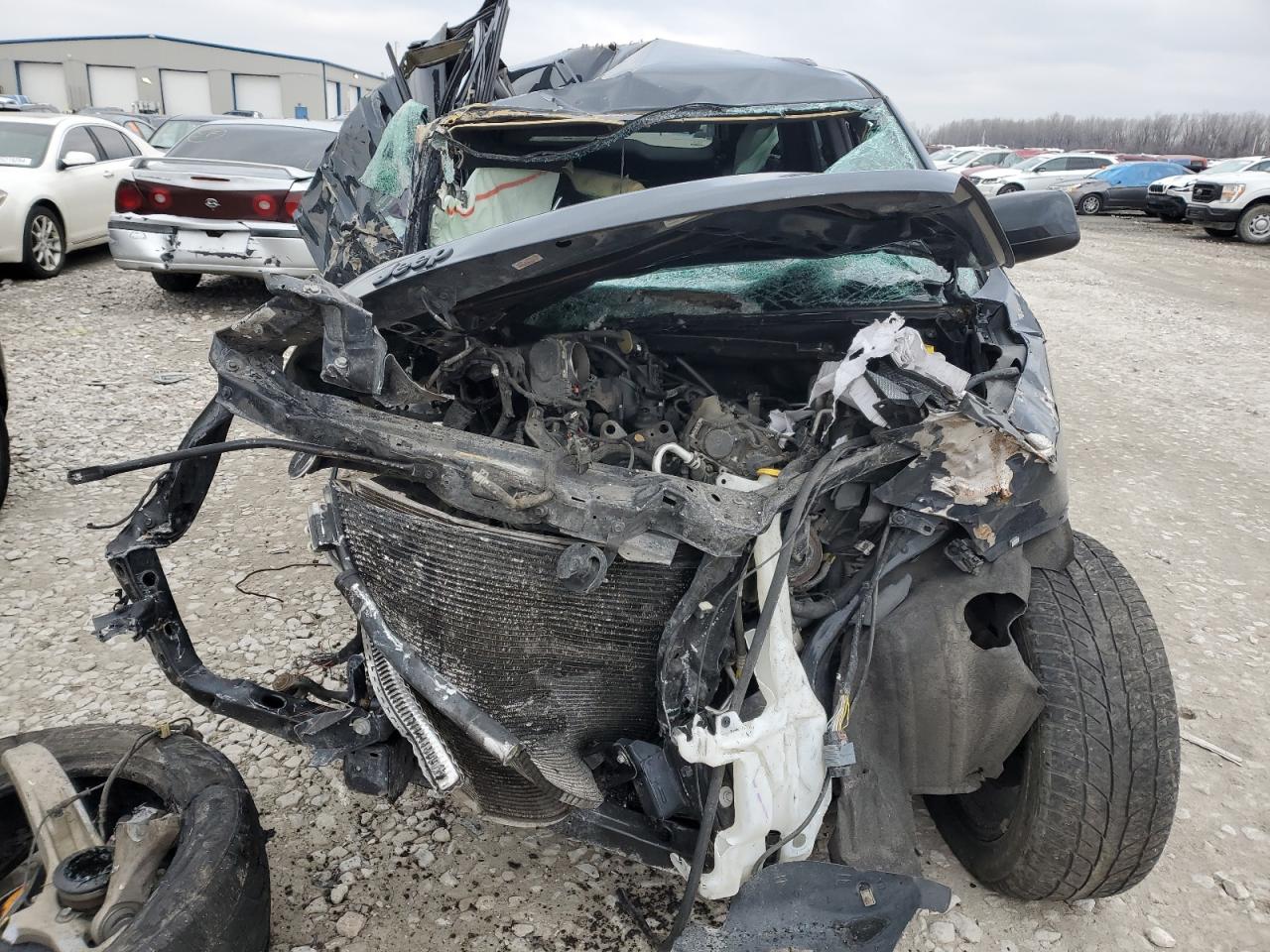2018 Jeep Grand Cherokee VIN 1C4RJFAG4JC113226 Copart auction photo, all over damage thumbnail 5