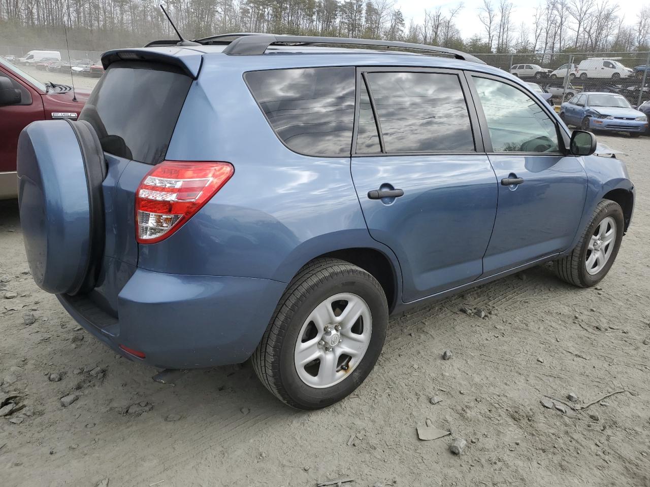 2011 Toyota RAV 4 VIN 2T3ZF4DVXBW088489 Copart auction photo, front end damage thumbnail 3