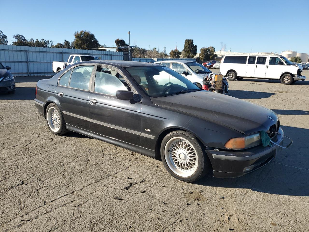 2000 BMW 5er VIN WBADM6341YGU18445 Copart auction photo, burn damage thumbnail 4