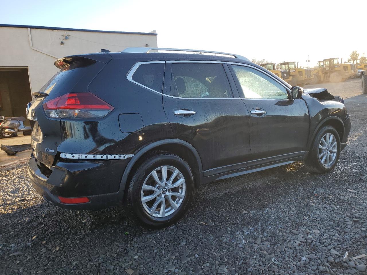 2018 Nissan Rogue VIN KNMAT2MV4JP581802 Copart auction photo, front end damage thumbnail 3