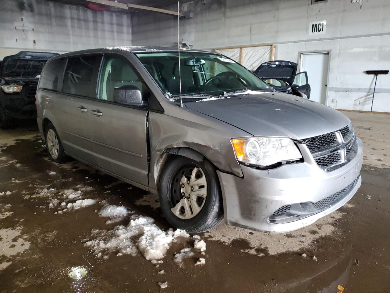 2016 Dodge Caravan VIN 2C4RDGBG1GR374535 Copart auction photo, side / mechanical damage thumbnail 4