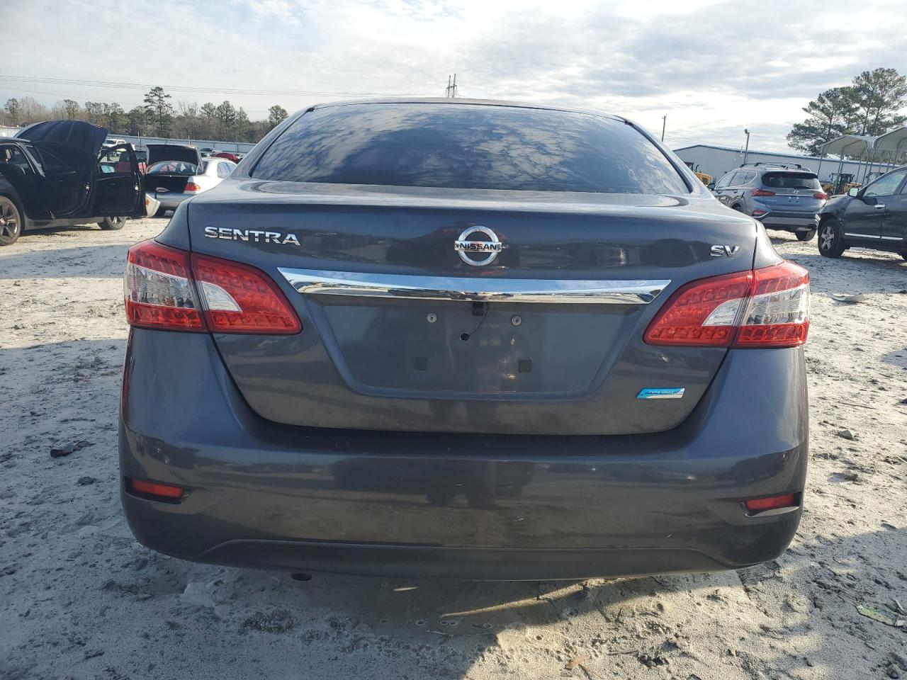 2014 Nissan Sentra VIN 1N4AB7AP1EN853574 Copart auction photo, minor dent/scratches damage thumbnail 6
