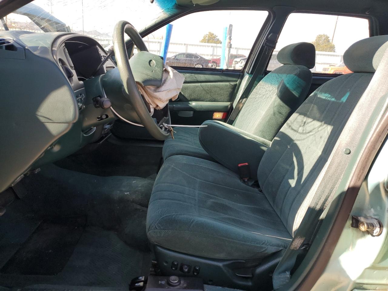 1995 Ford Taurus VIN 1FALP5242SG181625 Copart auction photo, front end damage thumbnail 7