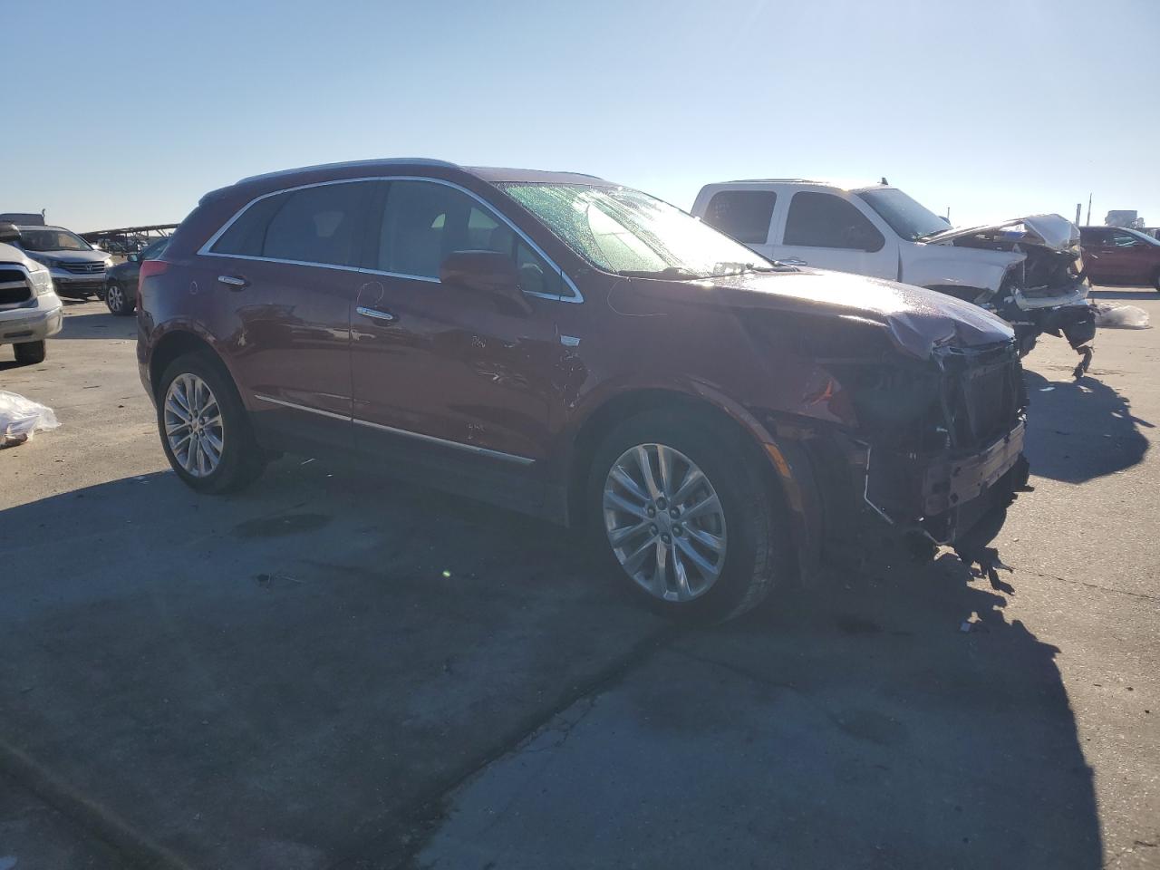 2017 Cadillac XT5 VIN 1GYKNFRS5HZ111467 Copart auction photo, front end damage thumbnail 4
