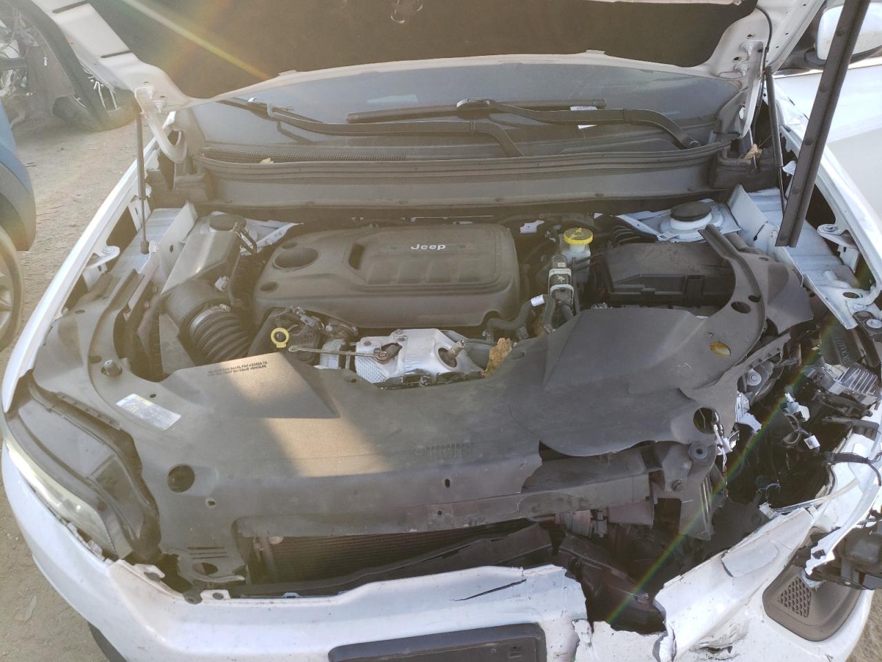 2019 Jeep Grand Cherokee VIN 1C4PJMLN1KD135364 Copart auction photo, front end / side damage thumbnail 12