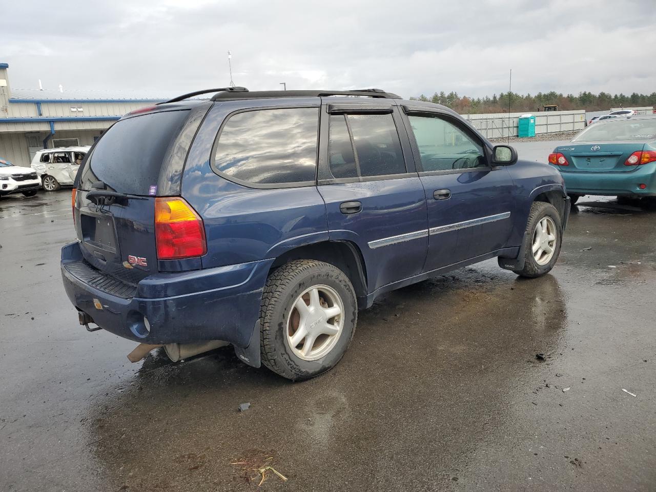 2007 GMC Envoy VIN 1GKDT13S772192967 Copart auction photo, front end damage thumbnail 3