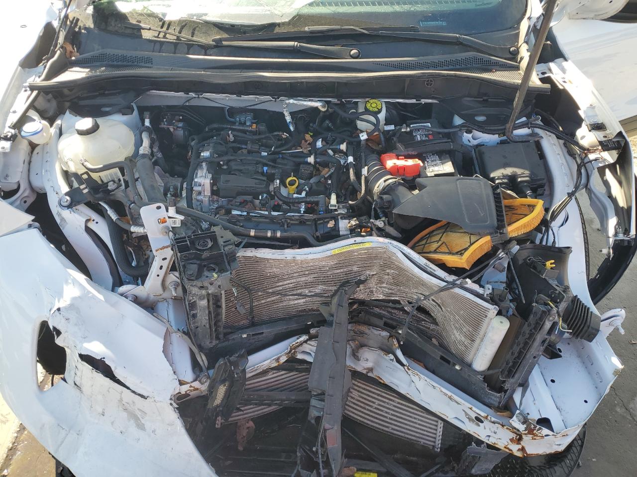 2022 Ford Escape VIN 1FMCU0G66NUA61506 Copart auction photo, front end damage thumbnail 12
