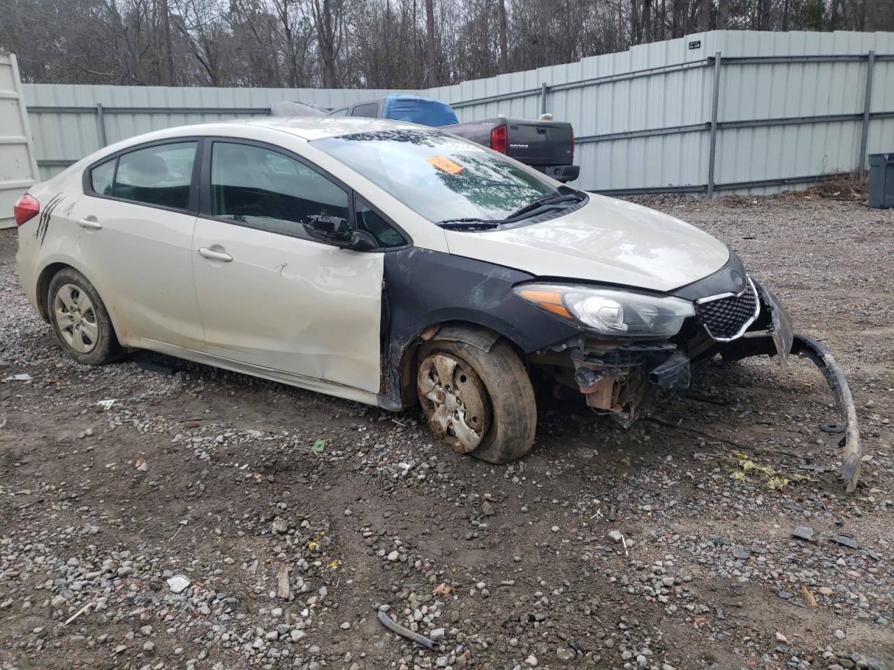 2015 KIA Forte VIN KNAFK4A65F5417993 Copart auction photo, front end damage thumbnail 4