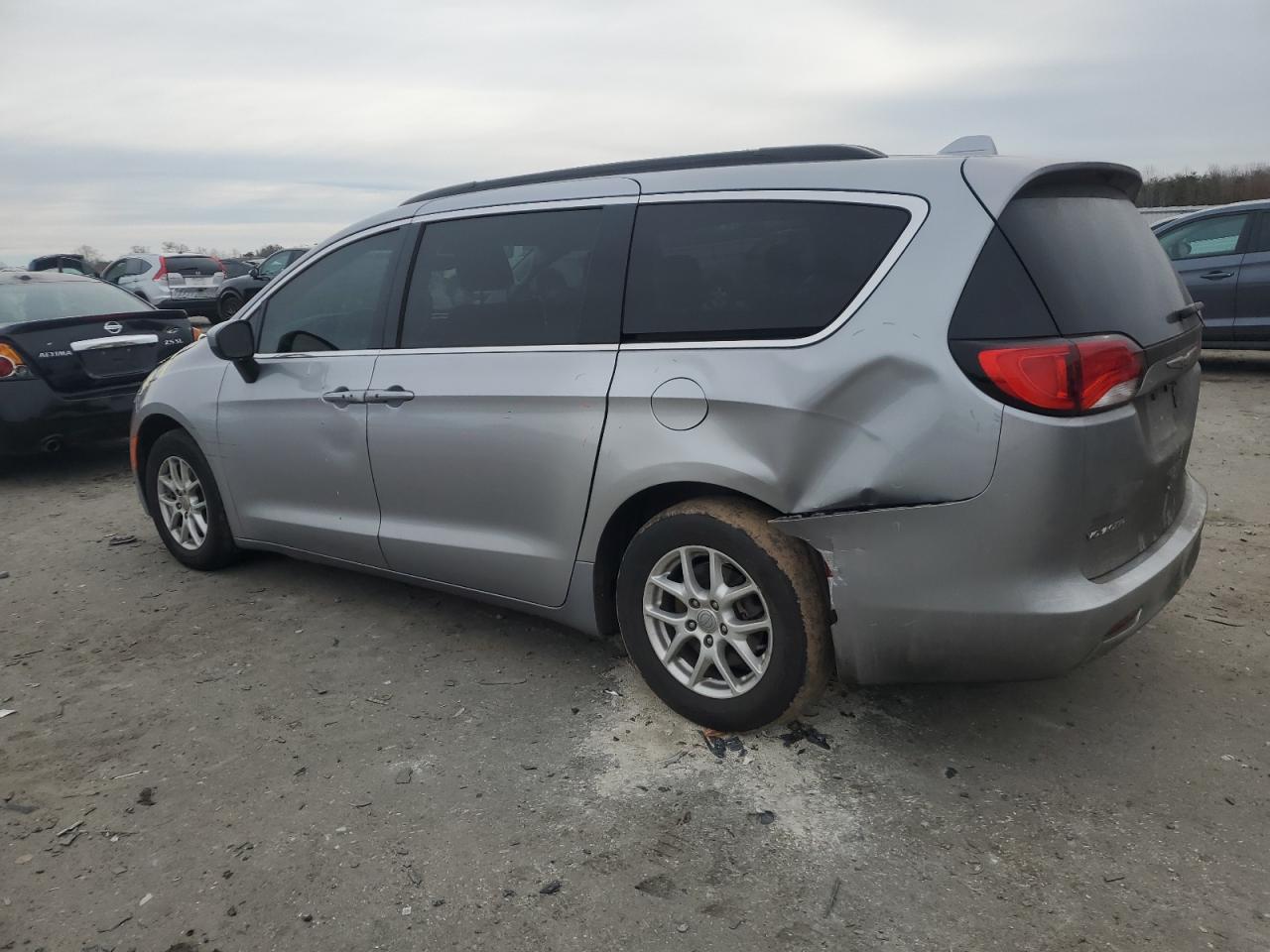 2020 Chrysler Voyager VIN 2C4RC1DG8LR262662 Copart auction photo, front end / rear end damage thumbnail 2