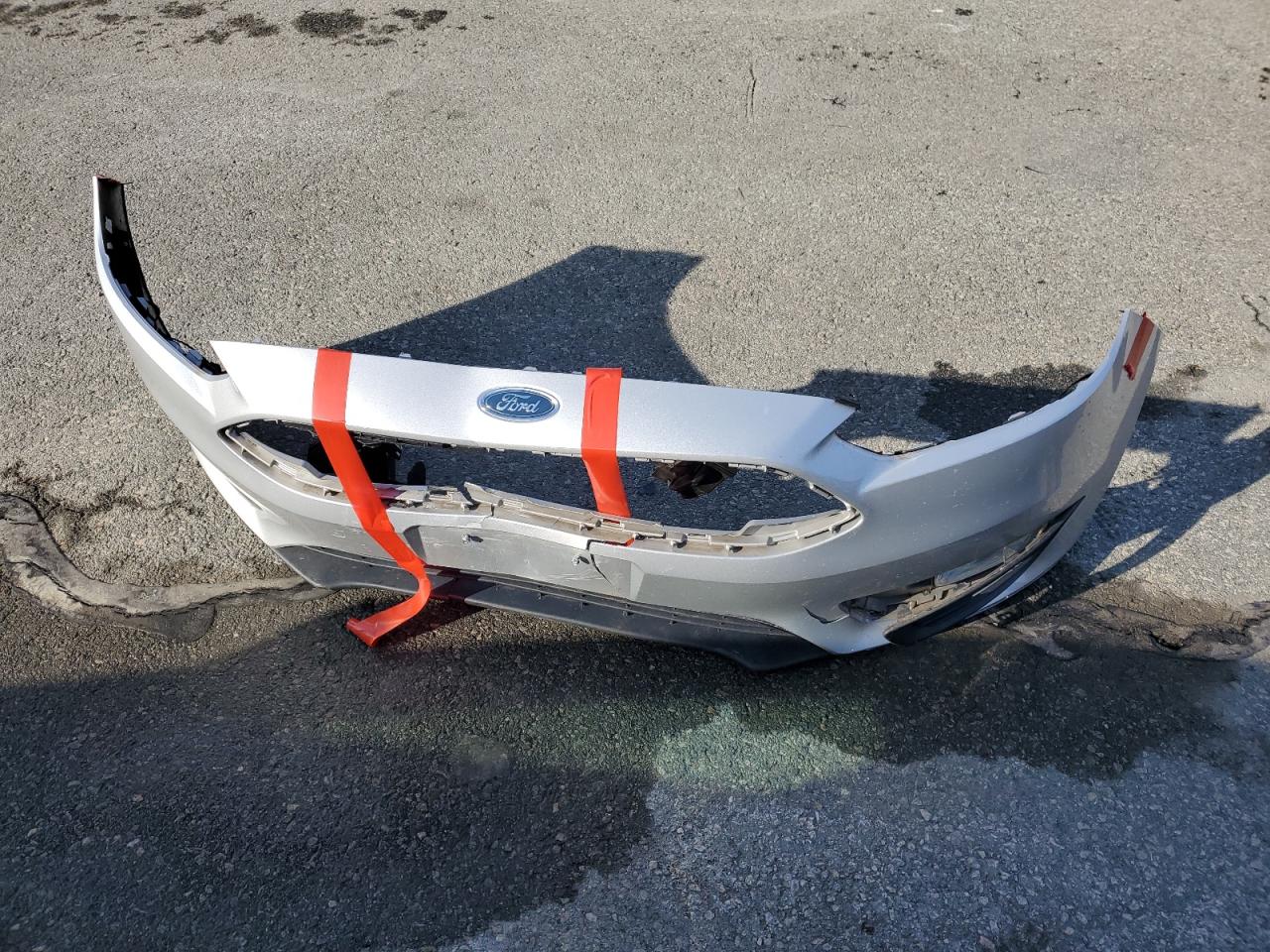 2015 Ford Focus VIN 1FADP3F21FL267233 Copart auction photo, front end / minor dent/scratches damage thumbnail 14