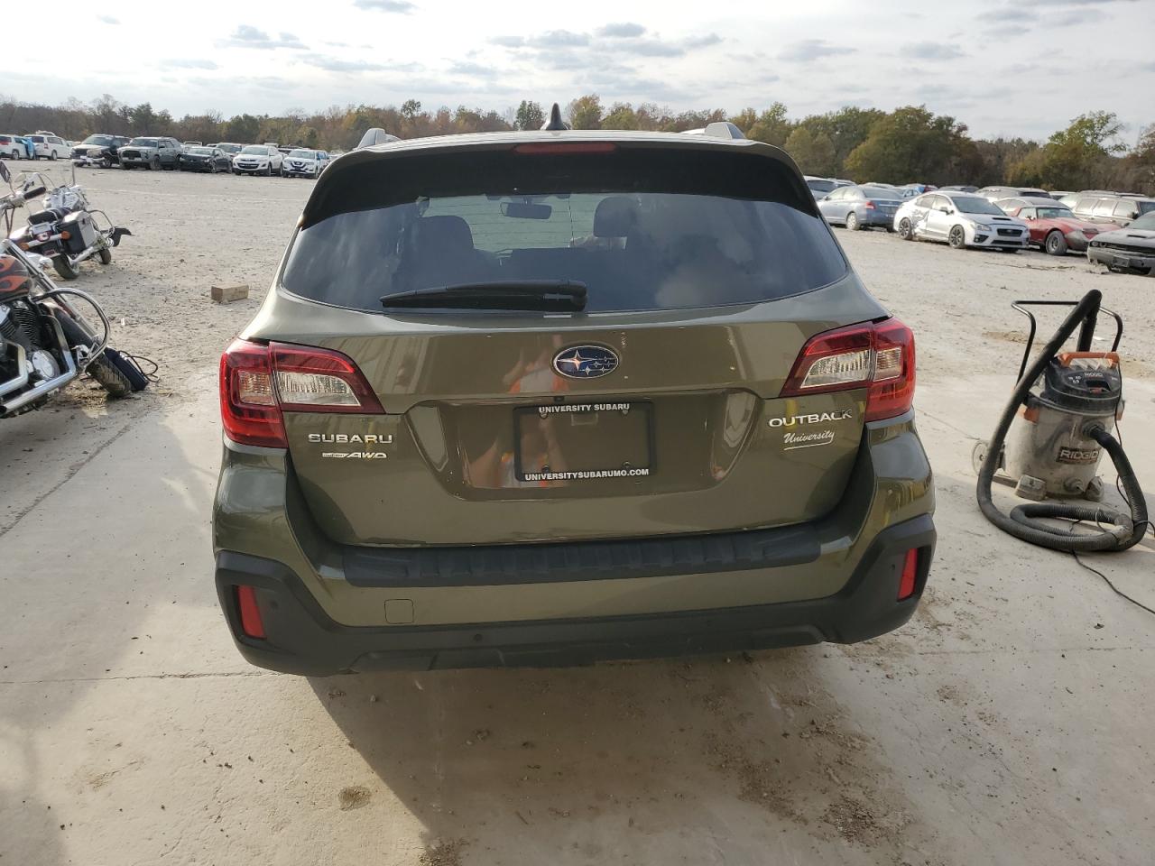 2018 Subaru Outback VIN 4S4BSATC8J3381042 Copart auction photo, front end / side damage thumbnail 6