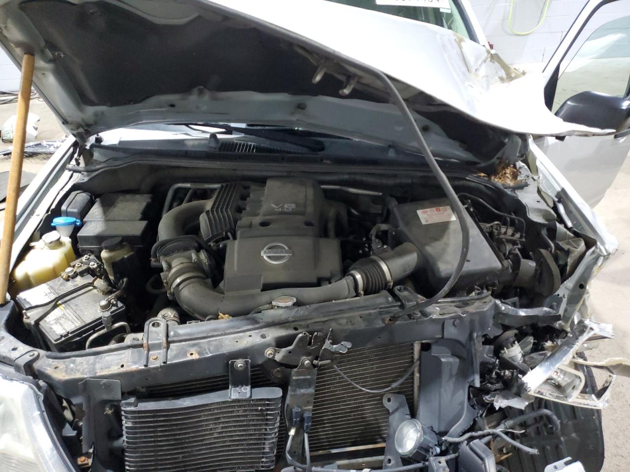2013 Nissan Navara (Frontier) VIN 1N6AD0EV2DN734660 Copart auction photo, front end / side damage thumbnail 12