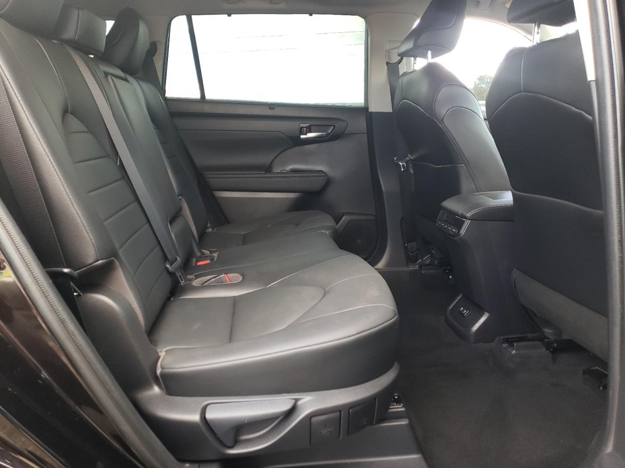 2020 Toyota Highlander VIN 5TDHZRBH1LS012305 Copart auction photo, all over / undercarriage damage thumbnail 11