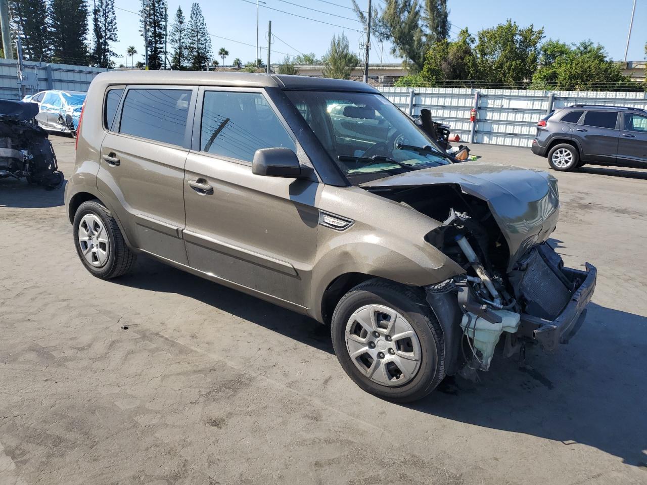 2013 KIA Soul VIN KNDJT2A56D7492788 Copart auction photo, front end damage thumbnail 4