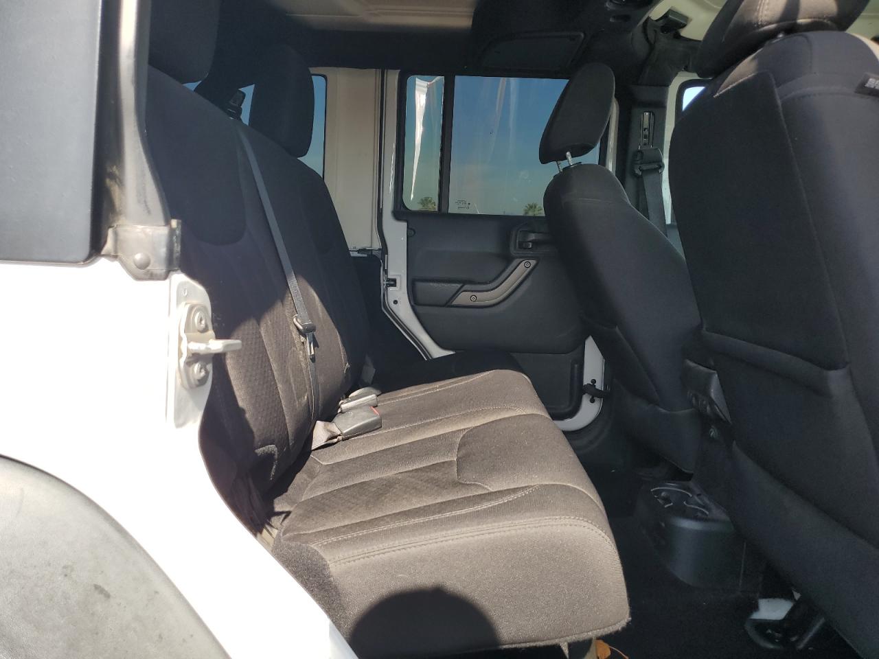 2016 Jeep Wrangler VIN 1C4HJWDG0GL339862 Copart auction photo, front end / side damage thumbnail 11