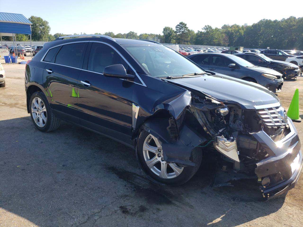 2015 Cadillac SRX VIN 3GYFNCE37FS518103 Copart auction photo, all over / mechanical damage thumbnail 4