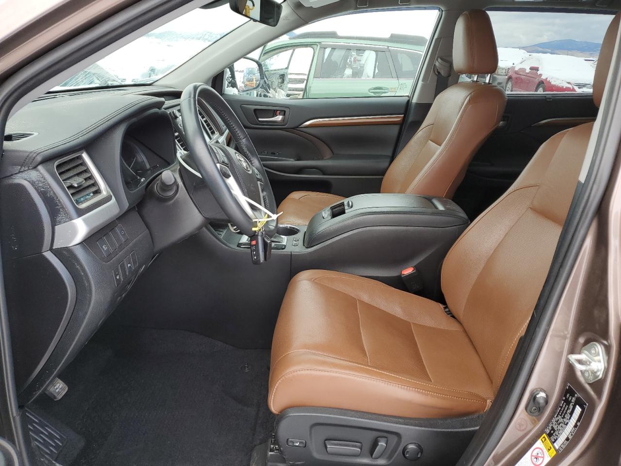 2019 Toyota Highlander VIN 5TDDGRFH8KS076256 Copart auction photo, front end / mechanical damage thumbnail 7