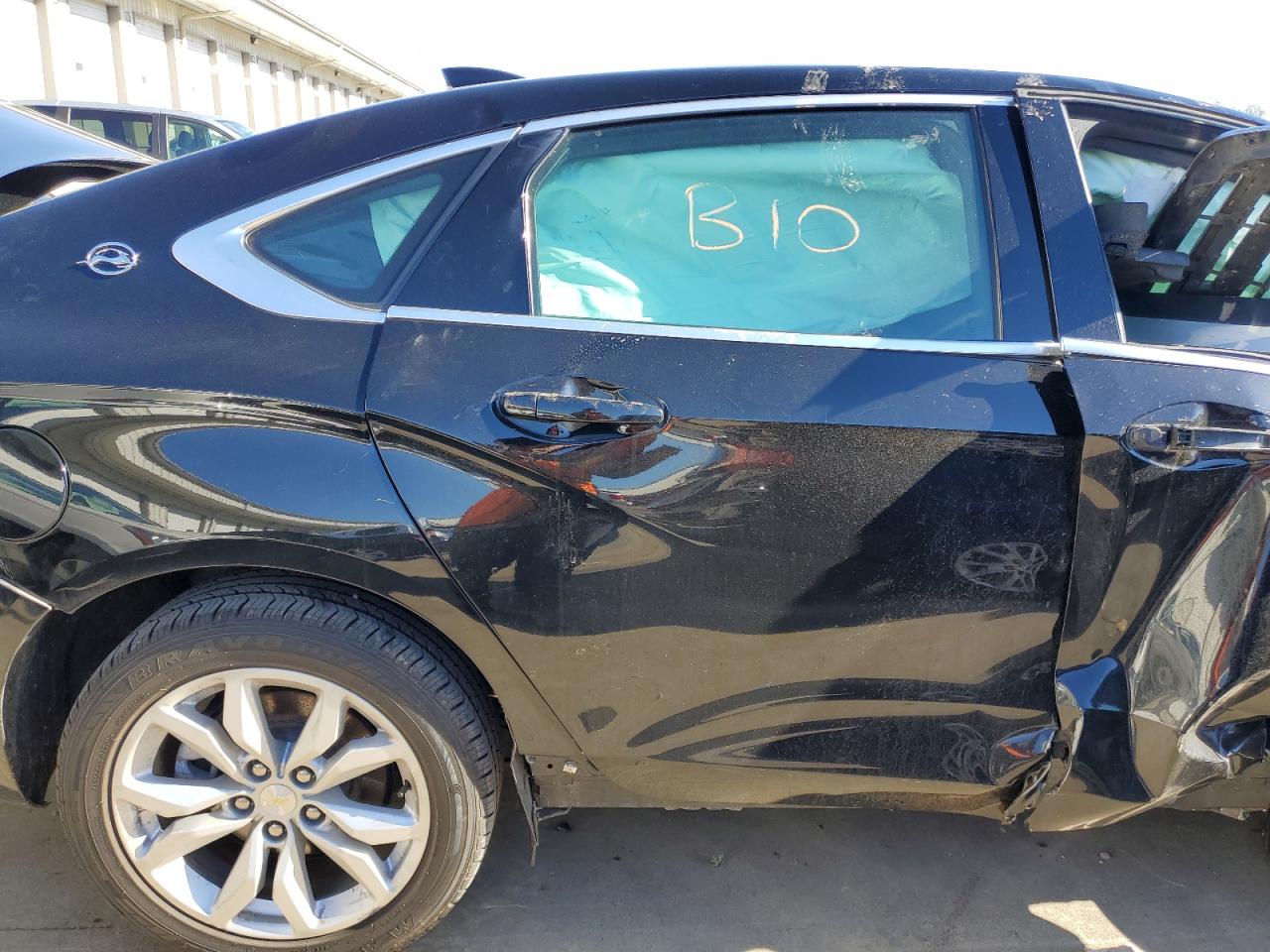2017 Chevrolet Impala VIN 1G1105SA0HU214975 Copart auction photo, front end / side damage thumbnail 10